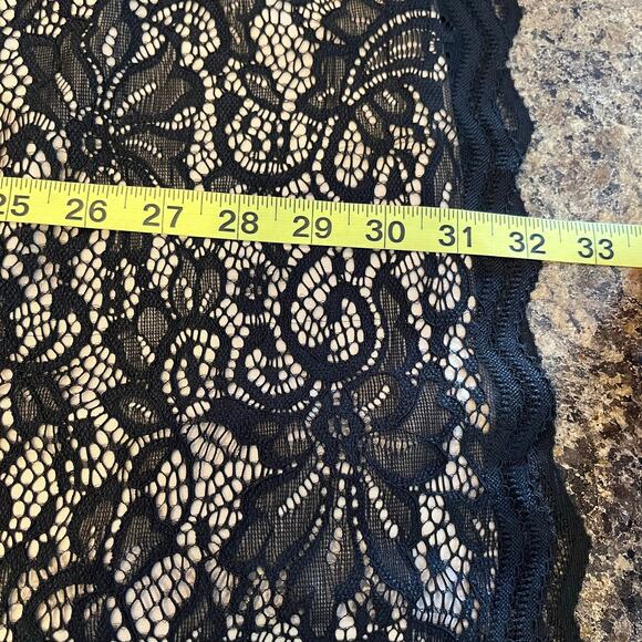 Express Black V Neck Lace Mini Dress Size 0 - Picture 8 of 8
